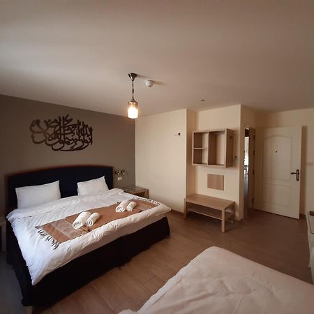 Layaali Amman Airport Pickup Hostel Exterior foto